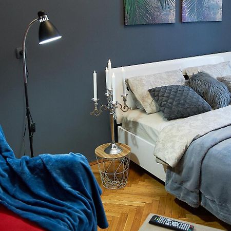 Stylish Apartments In The Center Lviv Luaran gambar
